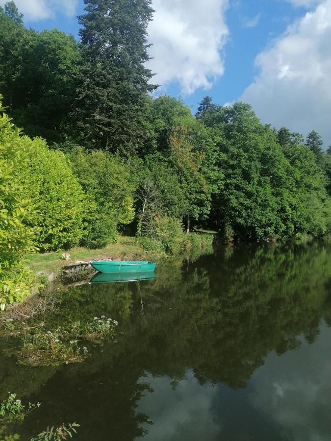 Moulin de brezal et étang à 20 minute de la mer Plounéventer Extérieur photo